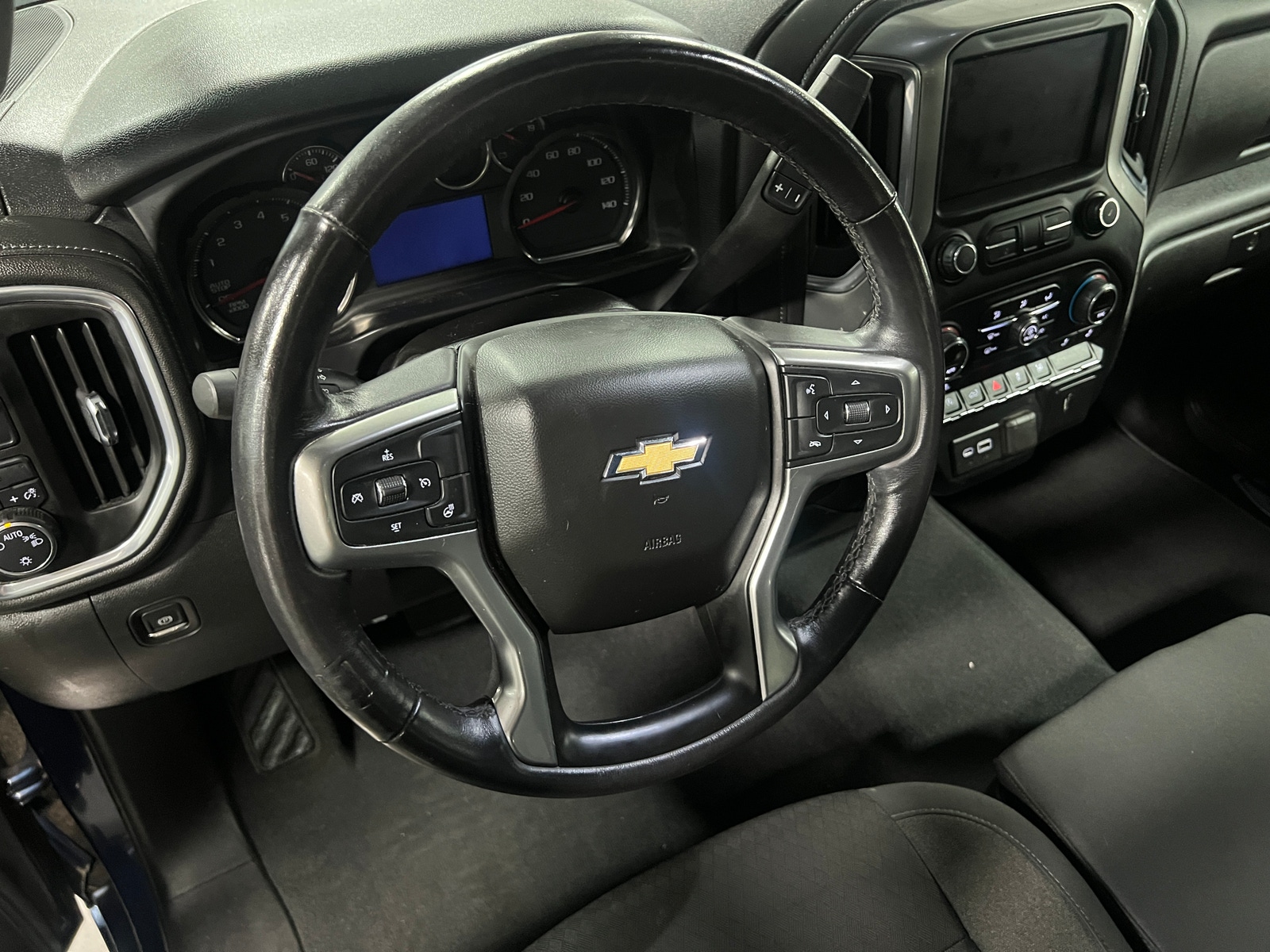 Thumbnail: 2019 Chevrolet Silverado 1500 - 5