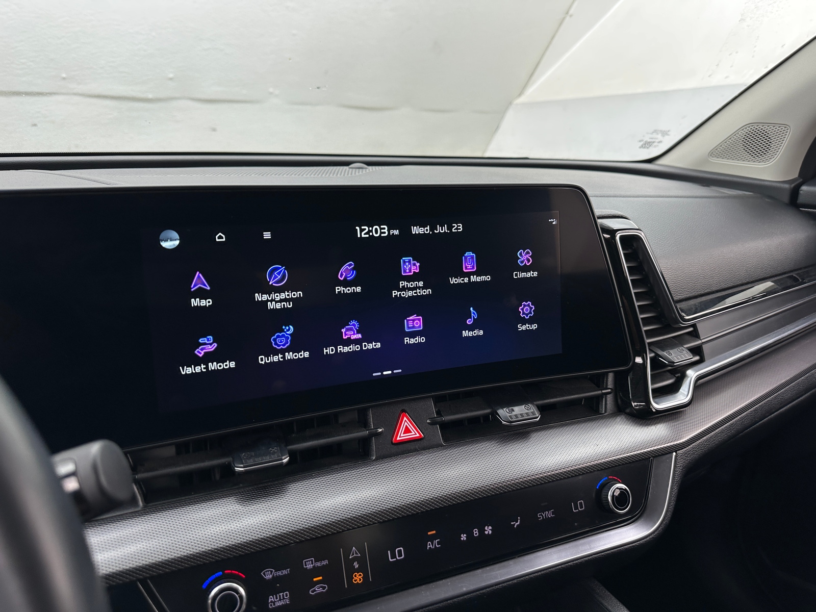 Thumbnail: 2023 Kia Sportage - 3