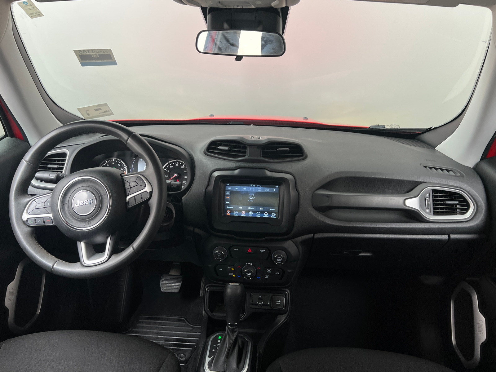 Thumbnail: 2018 Jeep Renegade - 3