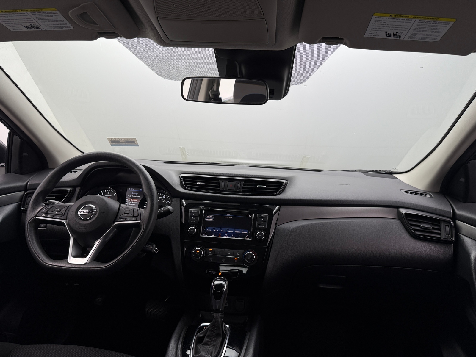 Thumbnail: 2020 Nissan Rogue Sport - 3
