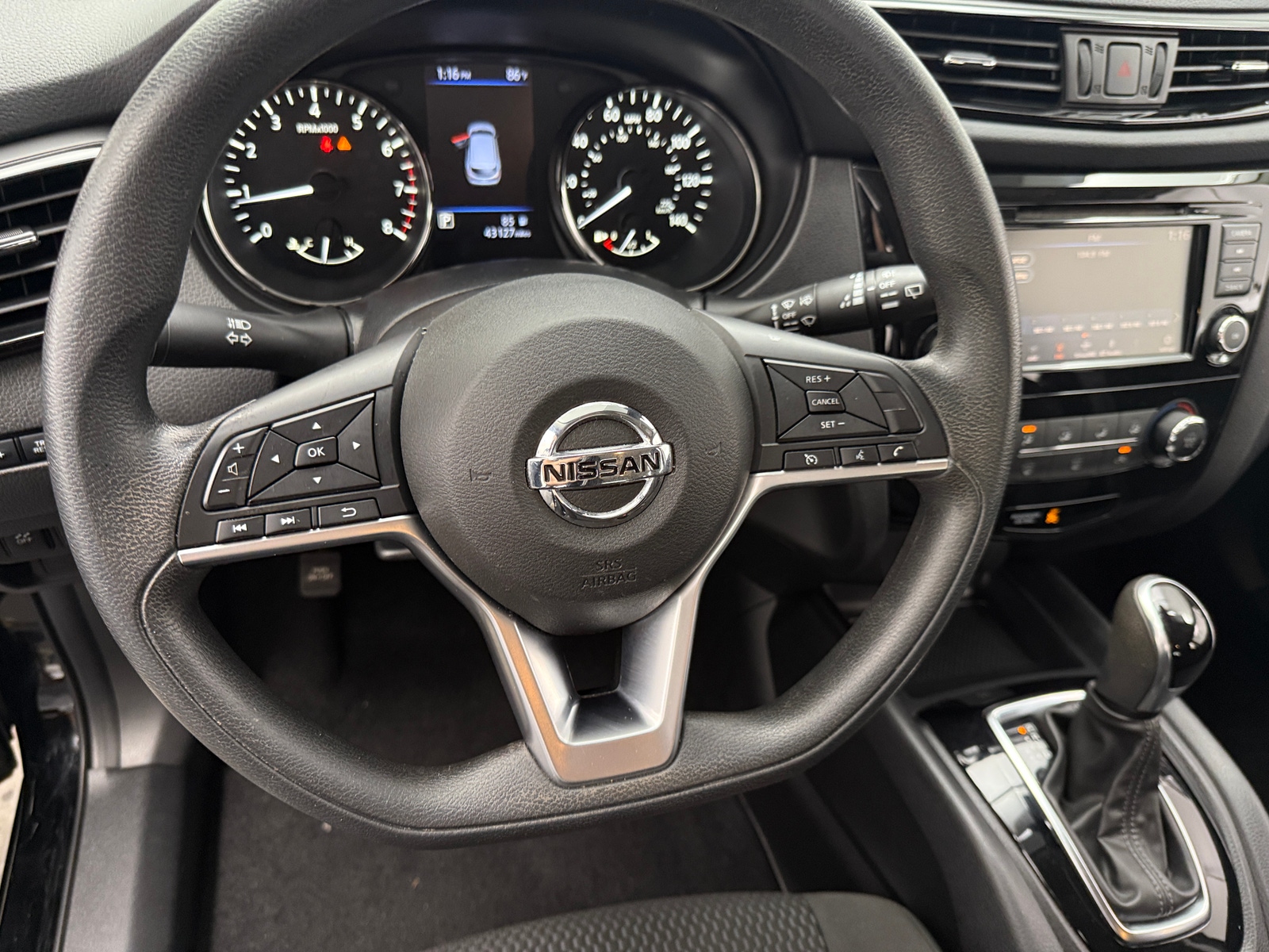 Thumbnail: 2020 Nissan Rogue Sport - 5