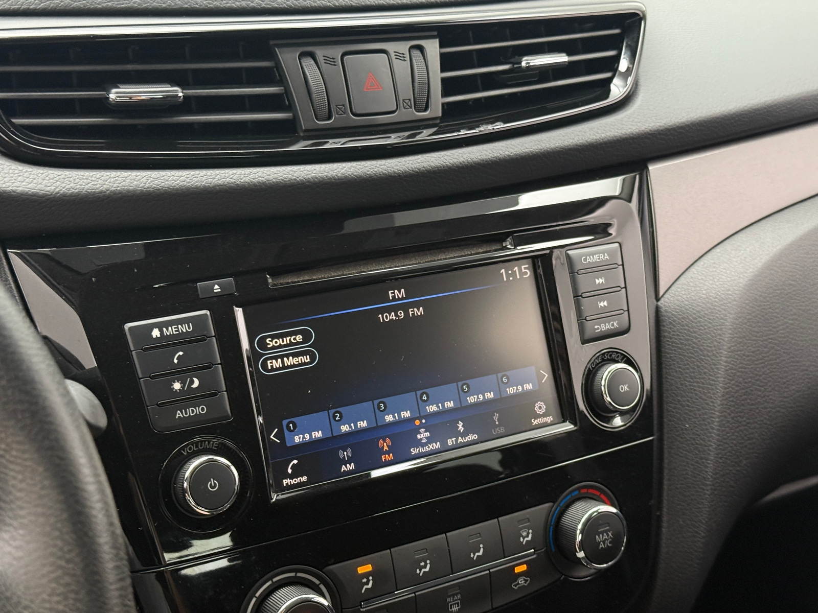 Thumbnail: 2020 Nissan Rogue Sport - 4