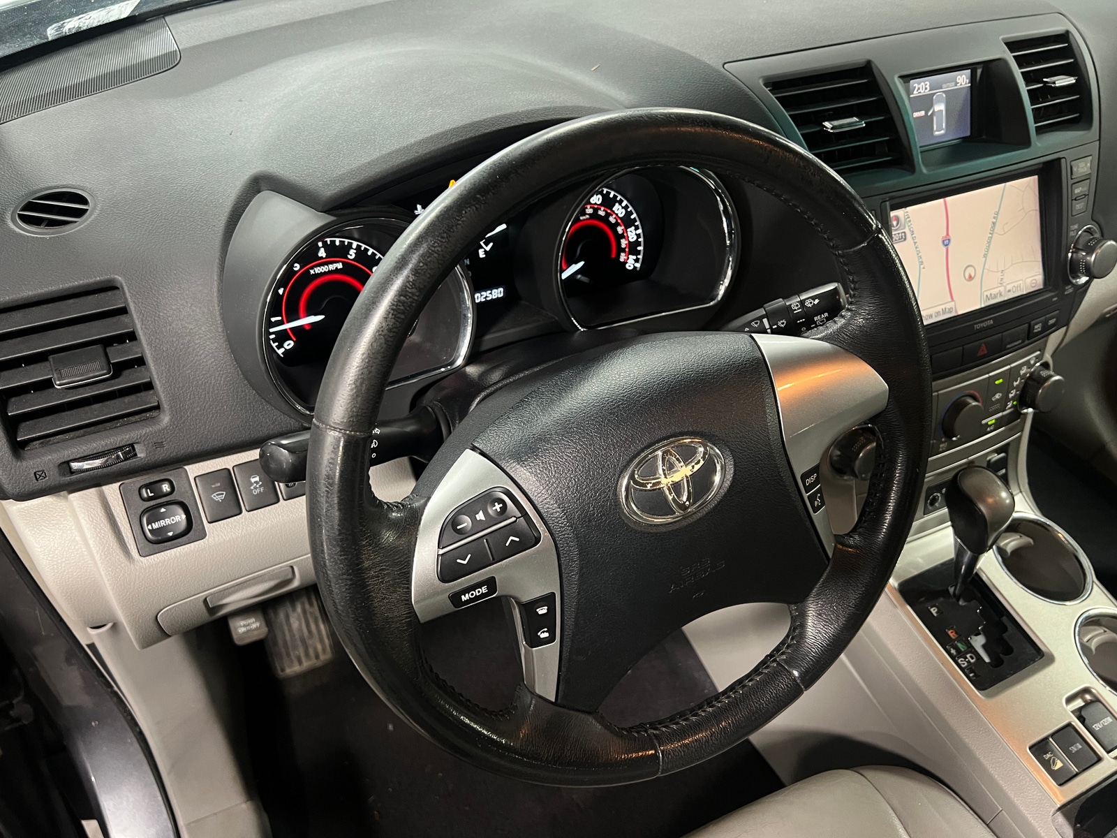 Thumbnail: 2011 Toyota Highlander - 4