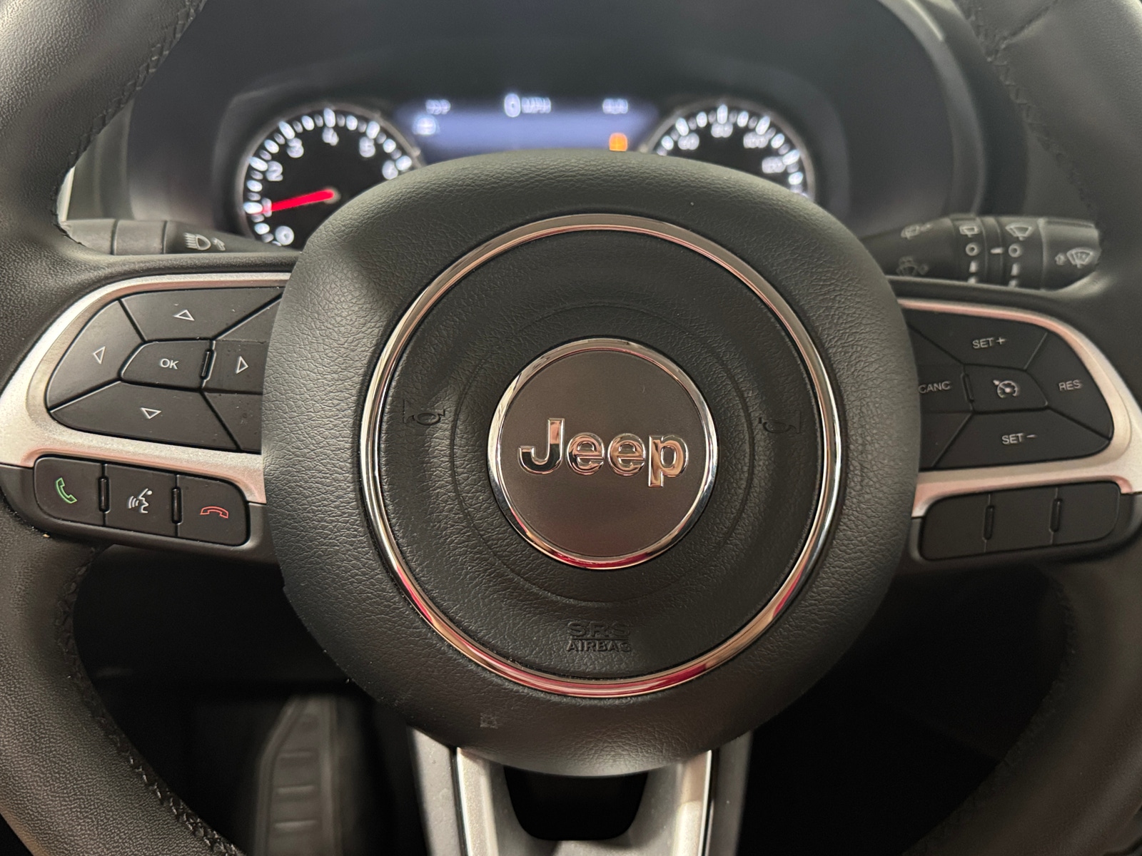Thumbnail: 2021 Jeep Renegade - 5