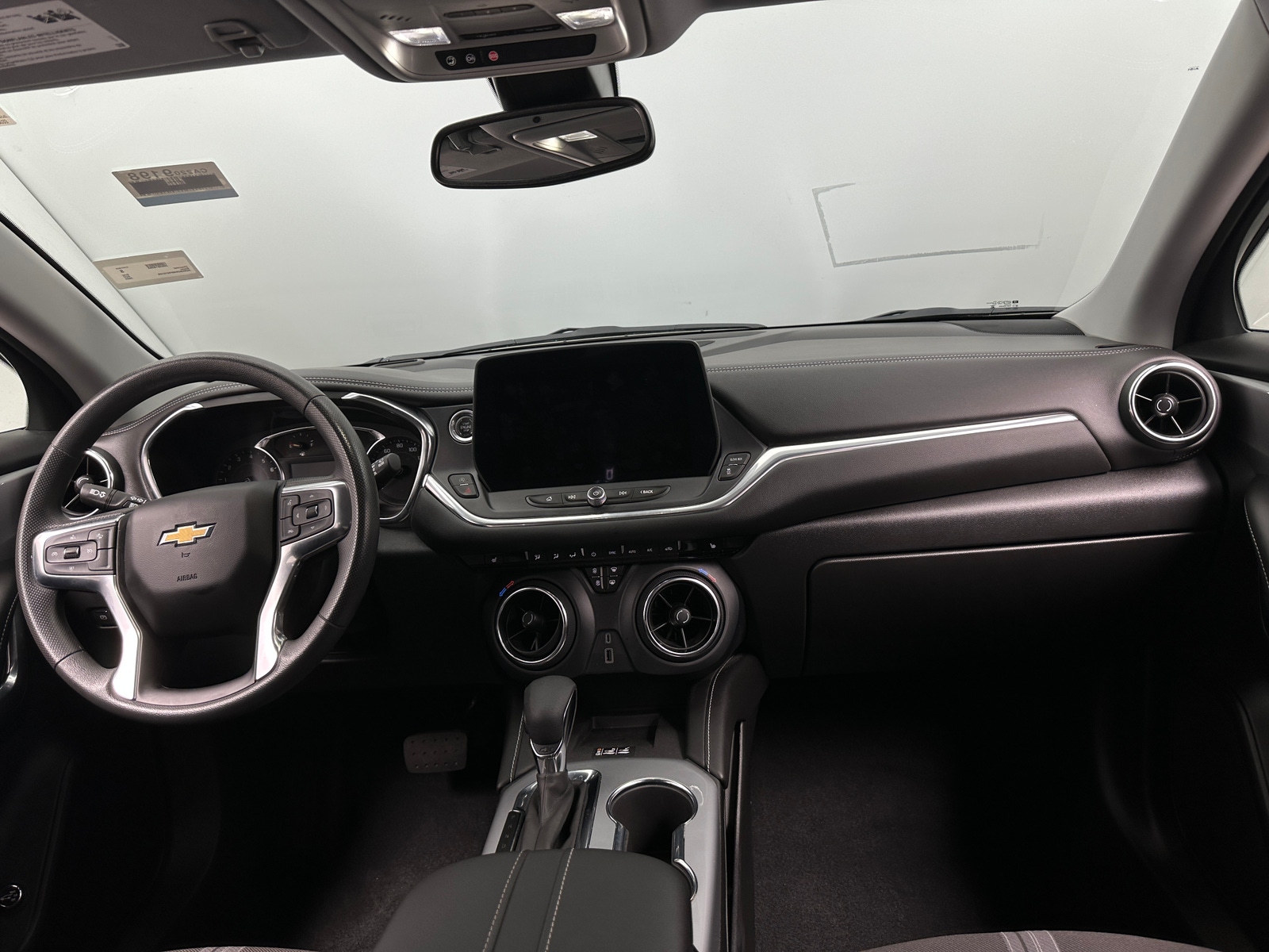 Thumbnail: 2023 Chevrolet Blazer - 3