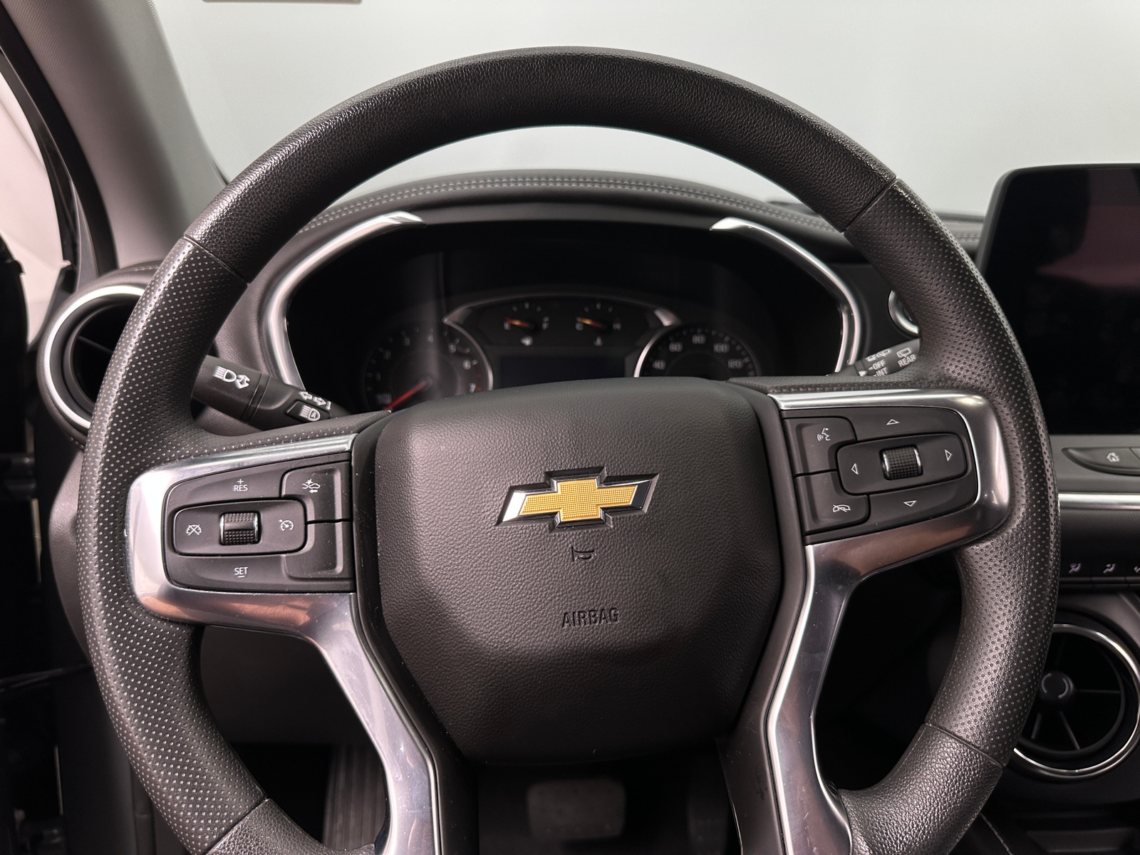Thumbnail: 2023 Chevrolet Blazer - 5