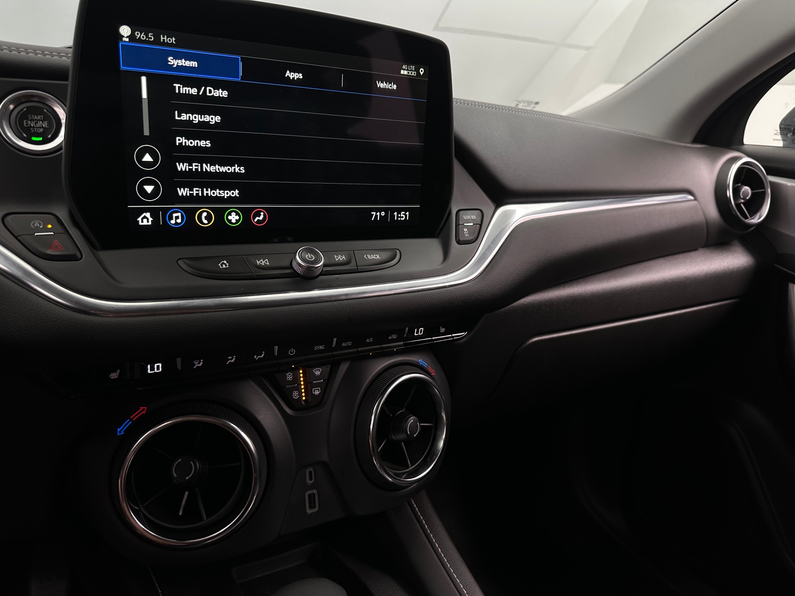 Thumbnail: 2023 Chevrolet Blazer - 4