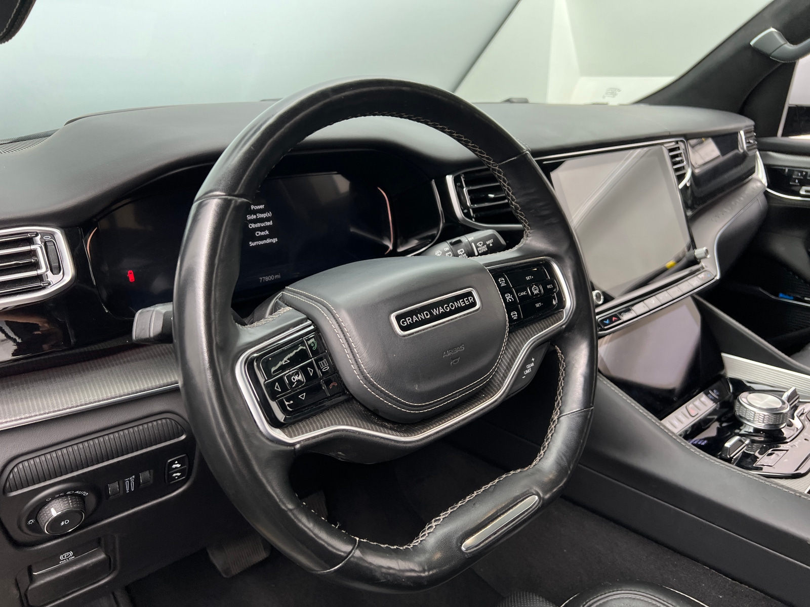 Thumbnail: 2022 Jeep Grand Wagoneer - 4