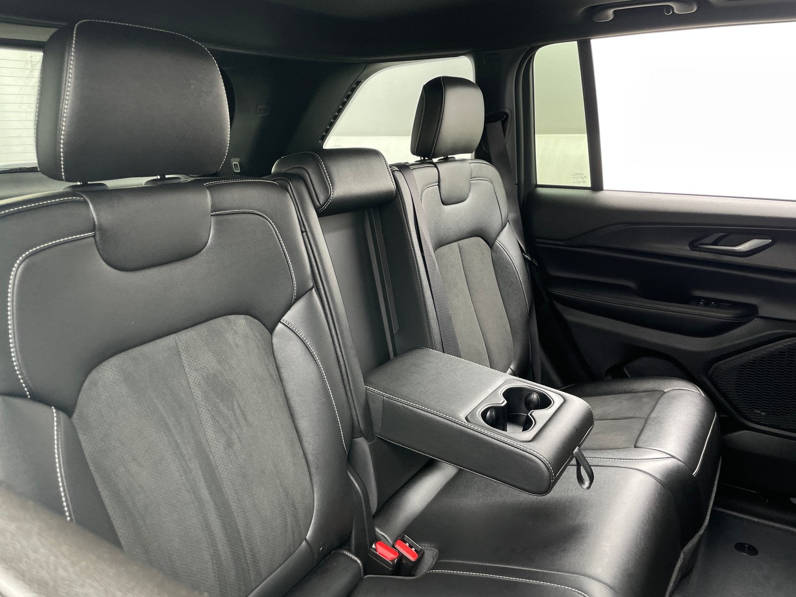 Thumbnail: 2023 Jeep Grand Cherokee - 6