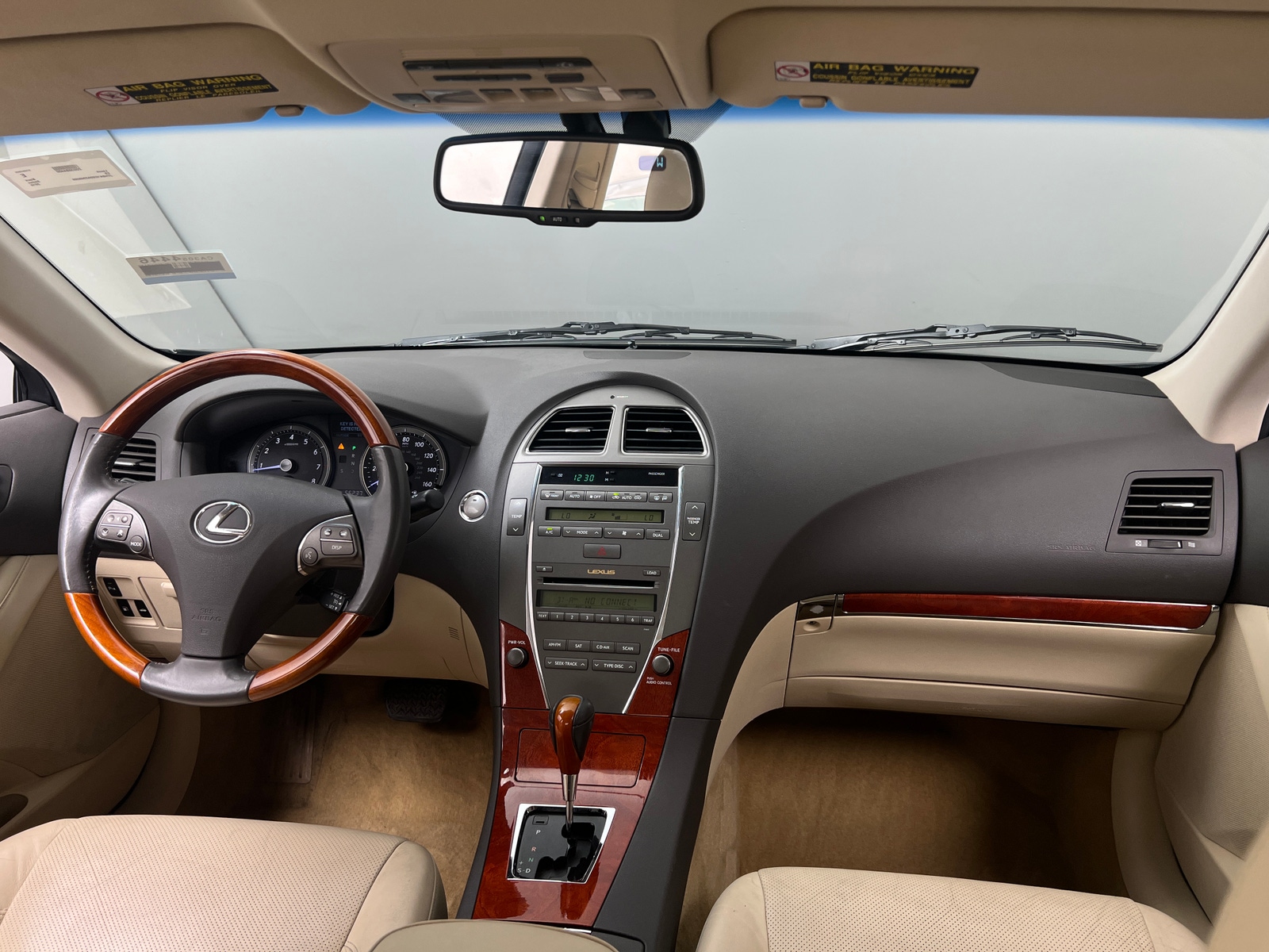 Thumbnail: 2010 Lexus ES - 2