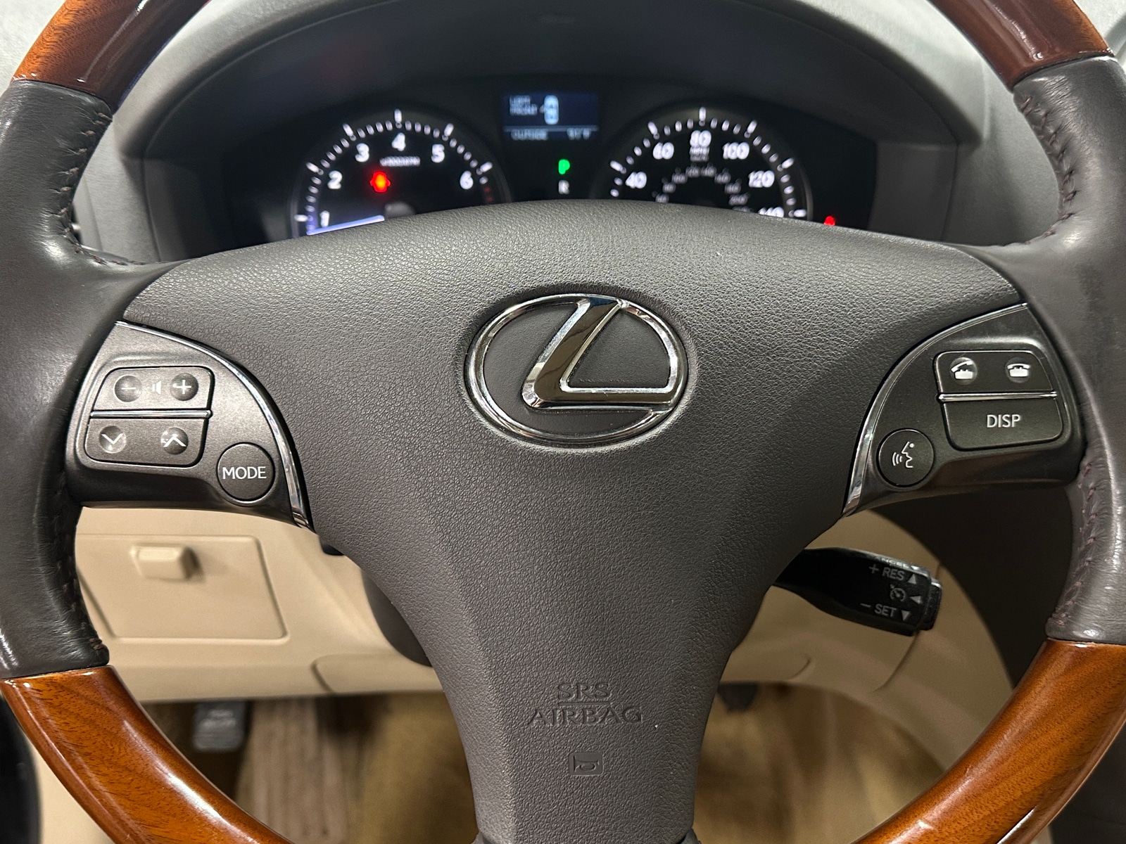Thumbnail: 2010 Lexus ES - 4