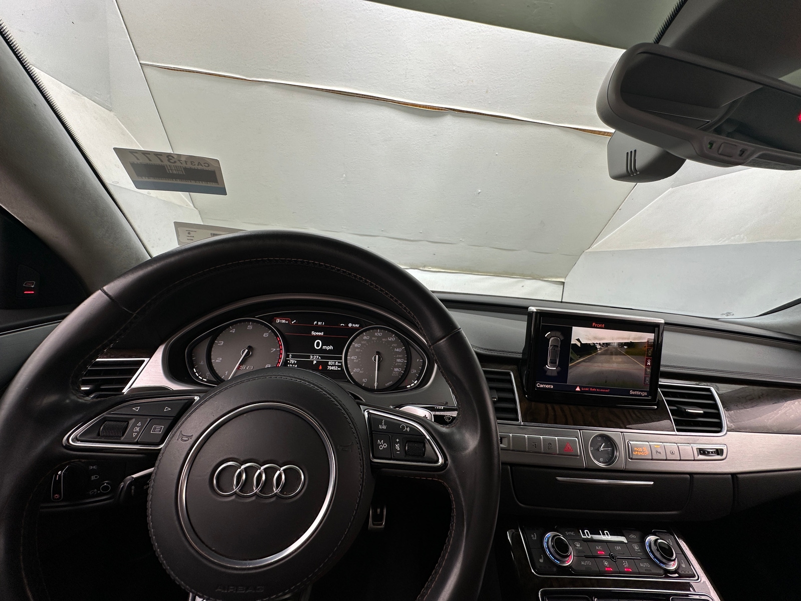 Thumbnail: 2014 Audi S8 - 2