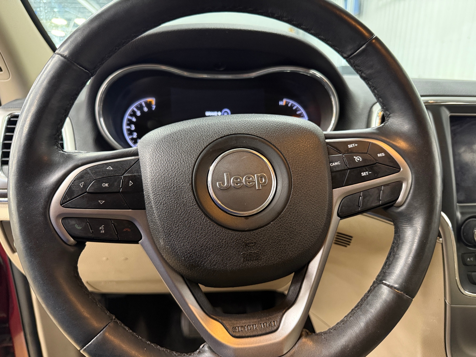 Thumbnail: 2018 Jeep Grand Cherokee - 4