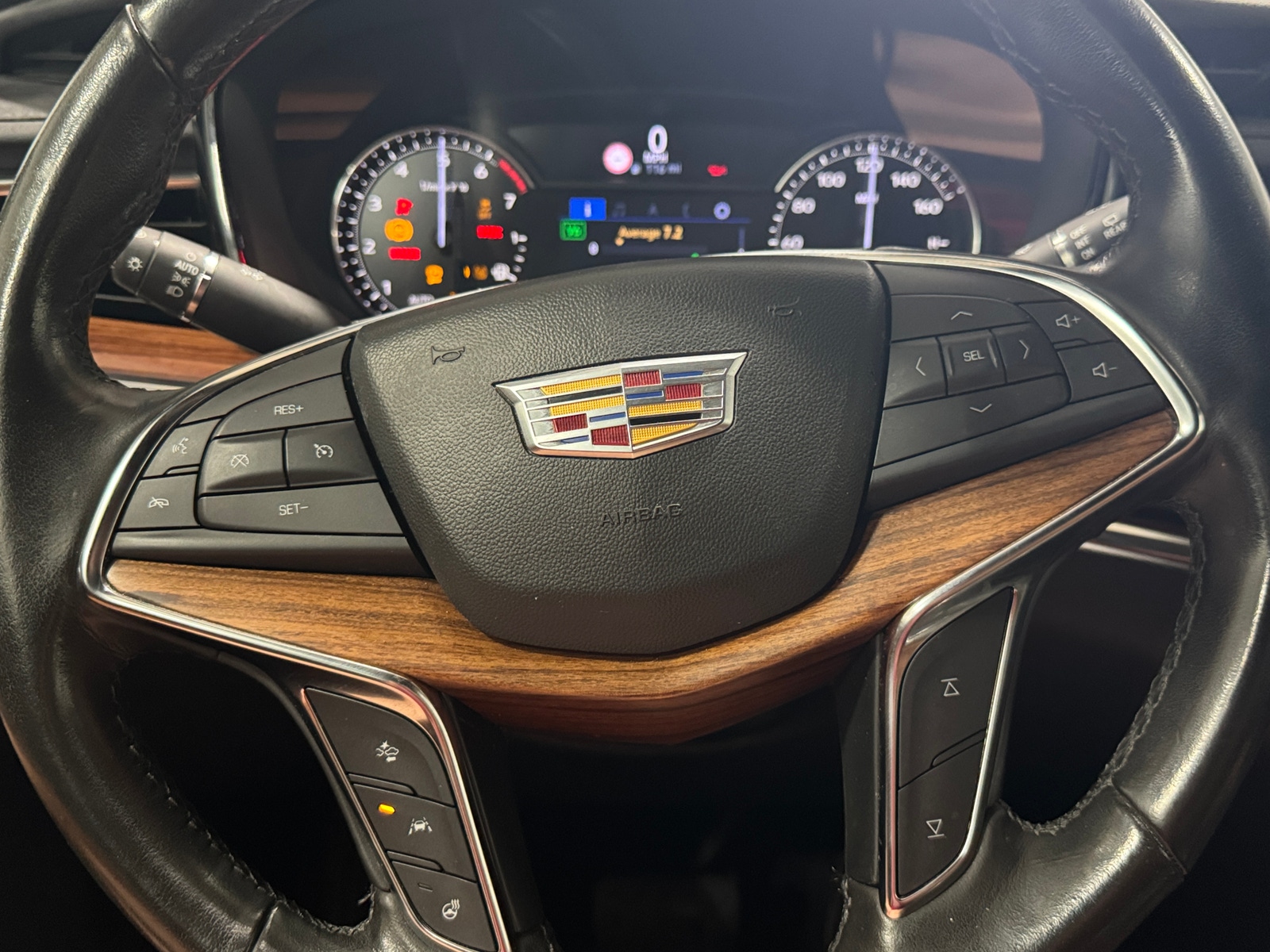 Thumbnail: 2020 Cadillac XT5 - 4