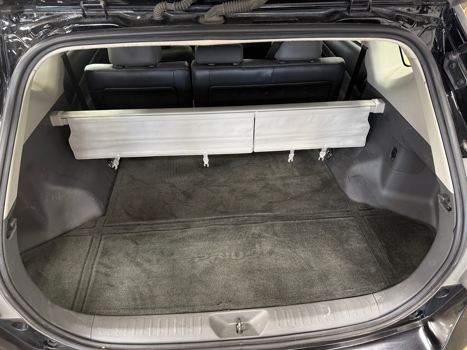 Thumbnail: 2012 Toyota Prius v - 7
