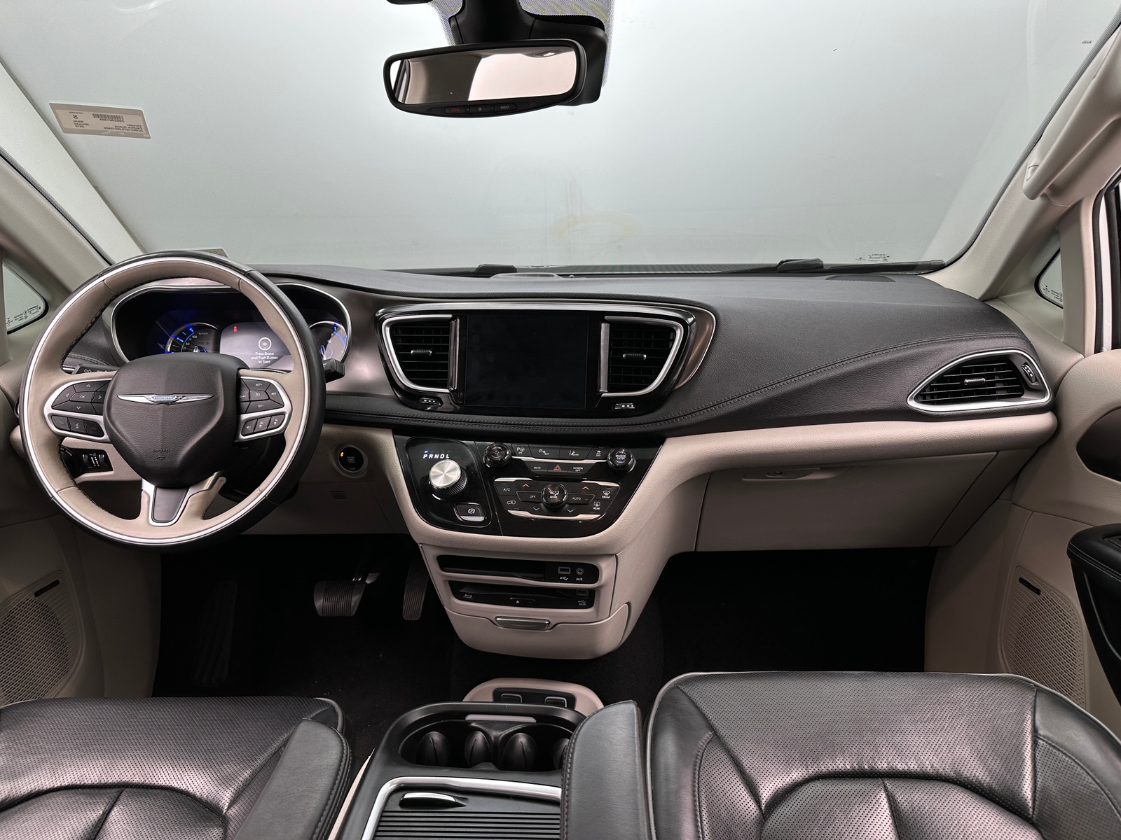Thumbnail: 2018 Chrysler Pacifica - 2