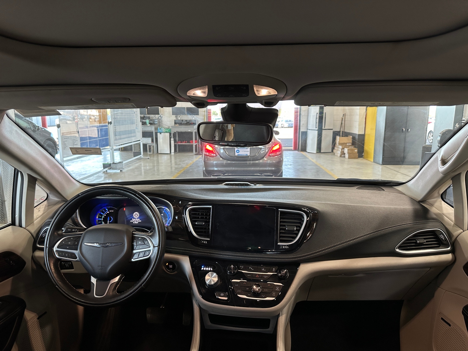 Thumbnail: 2022 Chrysler Pacifica - 2