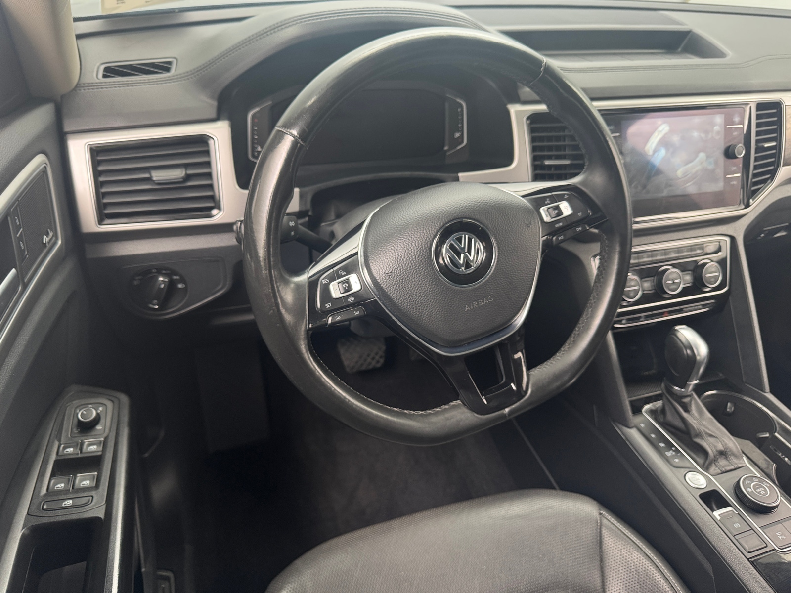 Thumbnail: 2019 Volkswagen Atlas - 4
