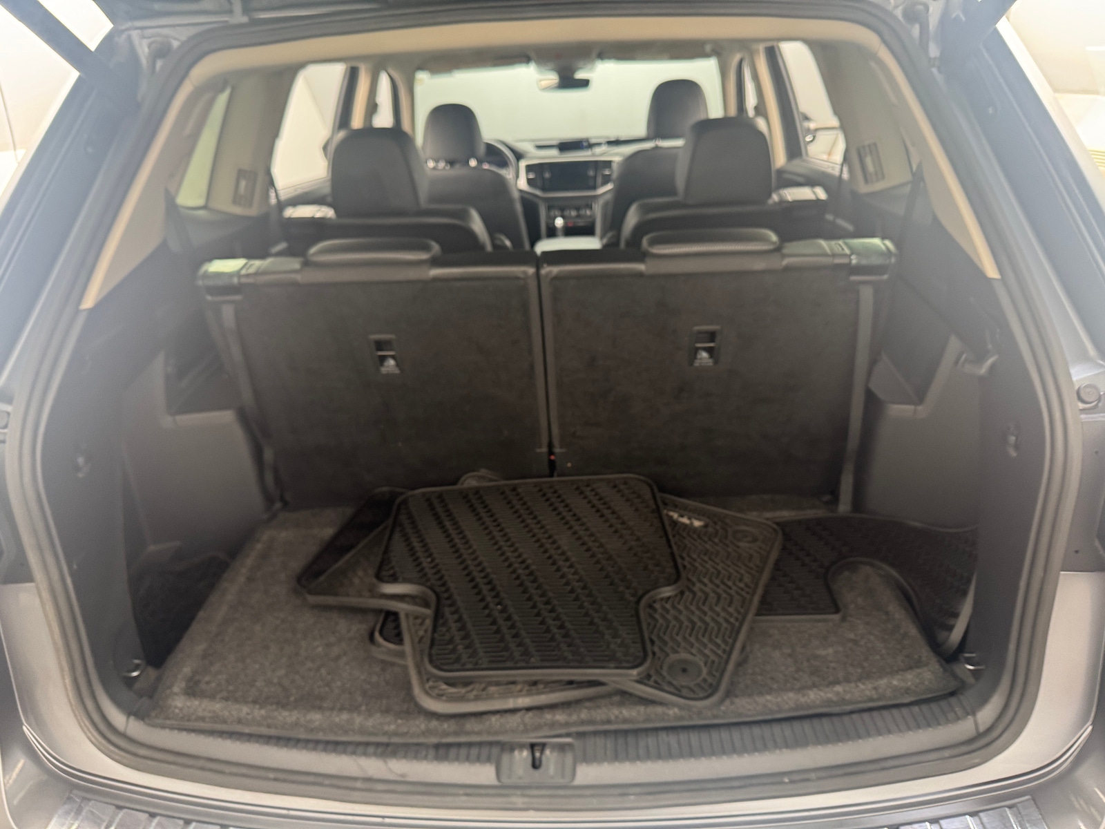 Thumbnail: 2019 Volkswagen Atlas - 6