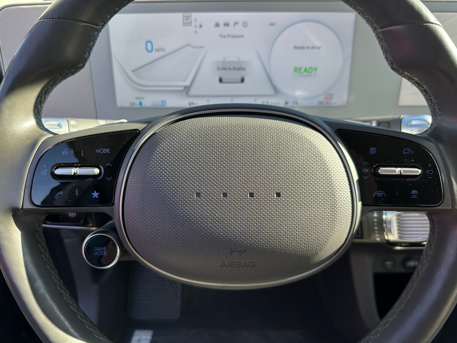 Thumbnail: 2022 Hyundai Ioniq 5 - 4