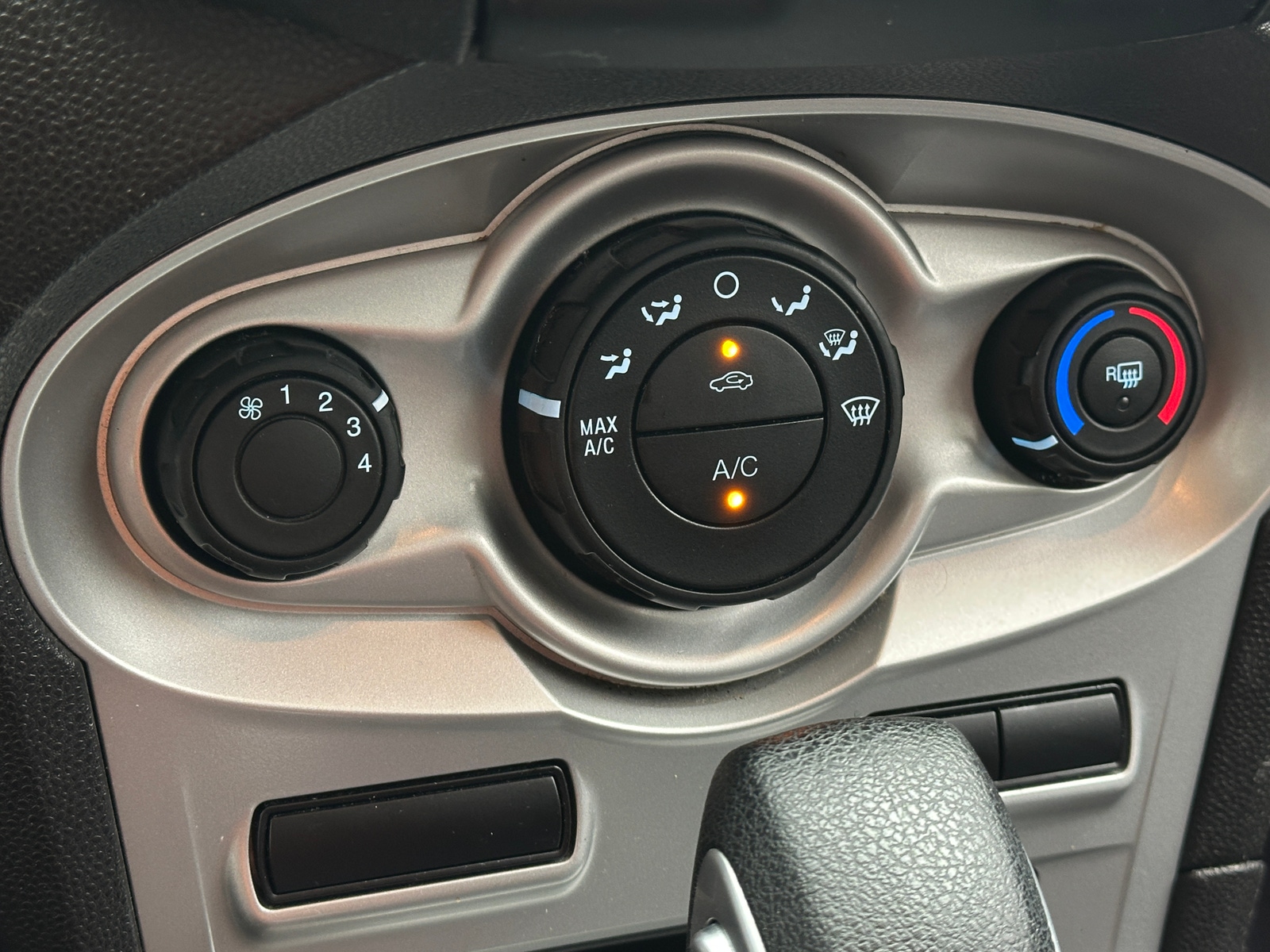 Thumbnail: 2017 Ford Fiesta - 4