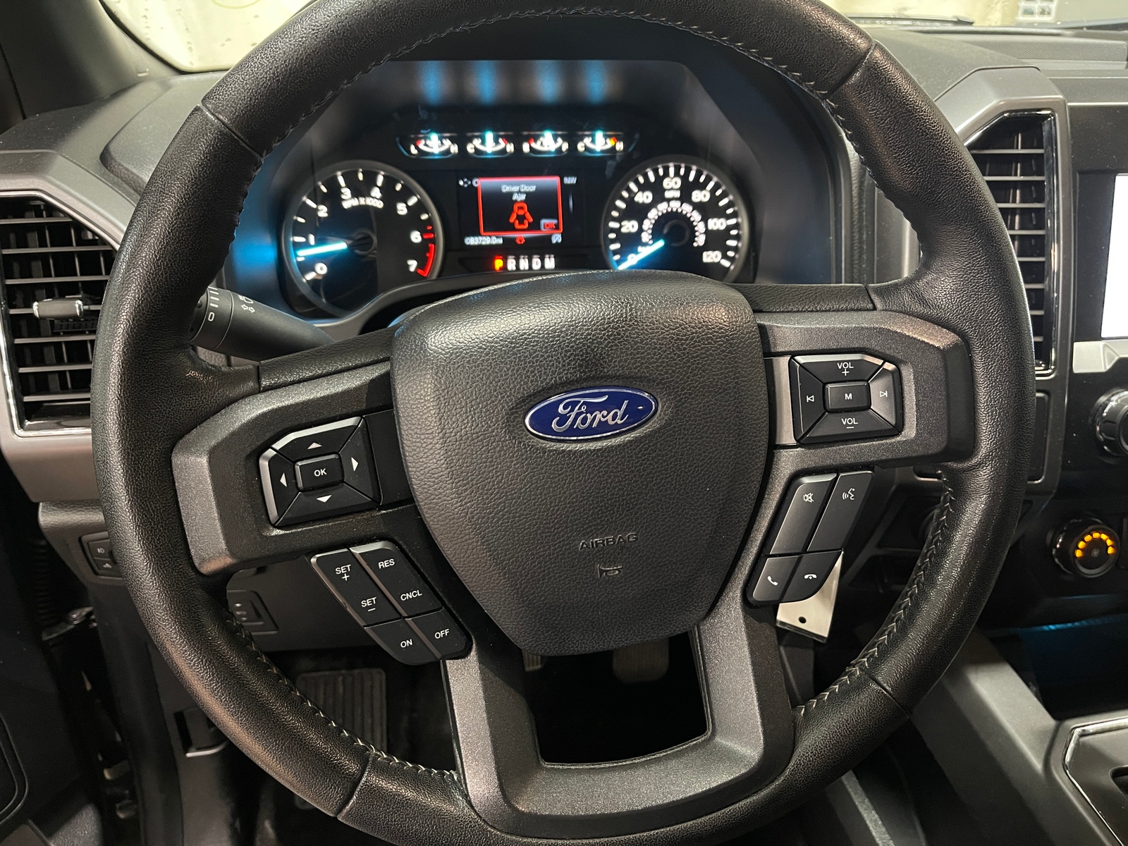 Thumbnail: 2019 Ford Econoline - 5
