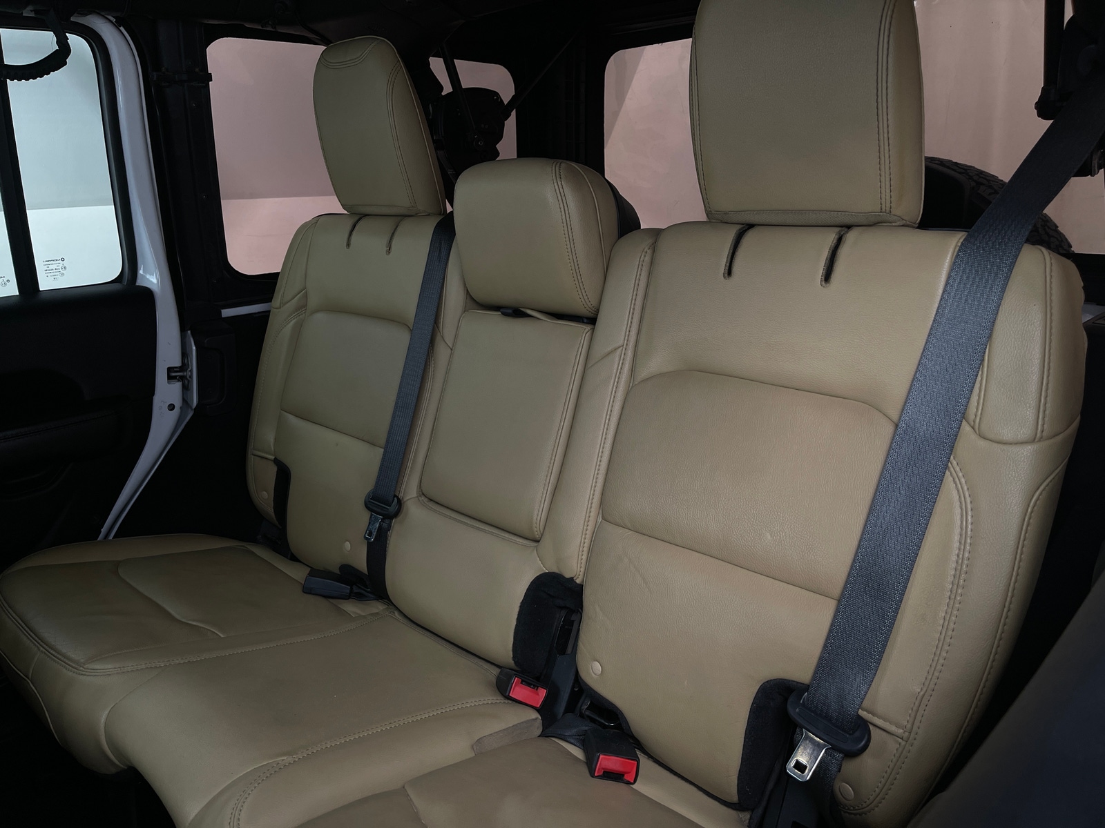 Thumbnail: 2018 Jeep Wrangler - 6