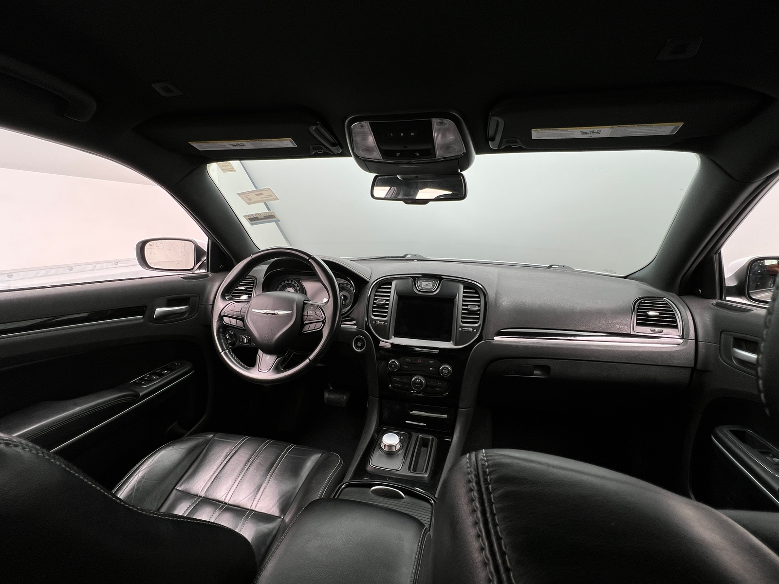 Thumbnail: 2020 Chrysler 300 - 2