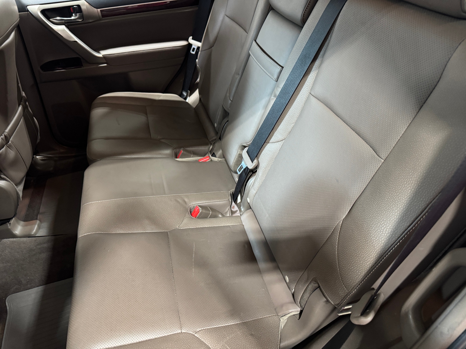 Thumbnail: 2017 Lexus GX - 5