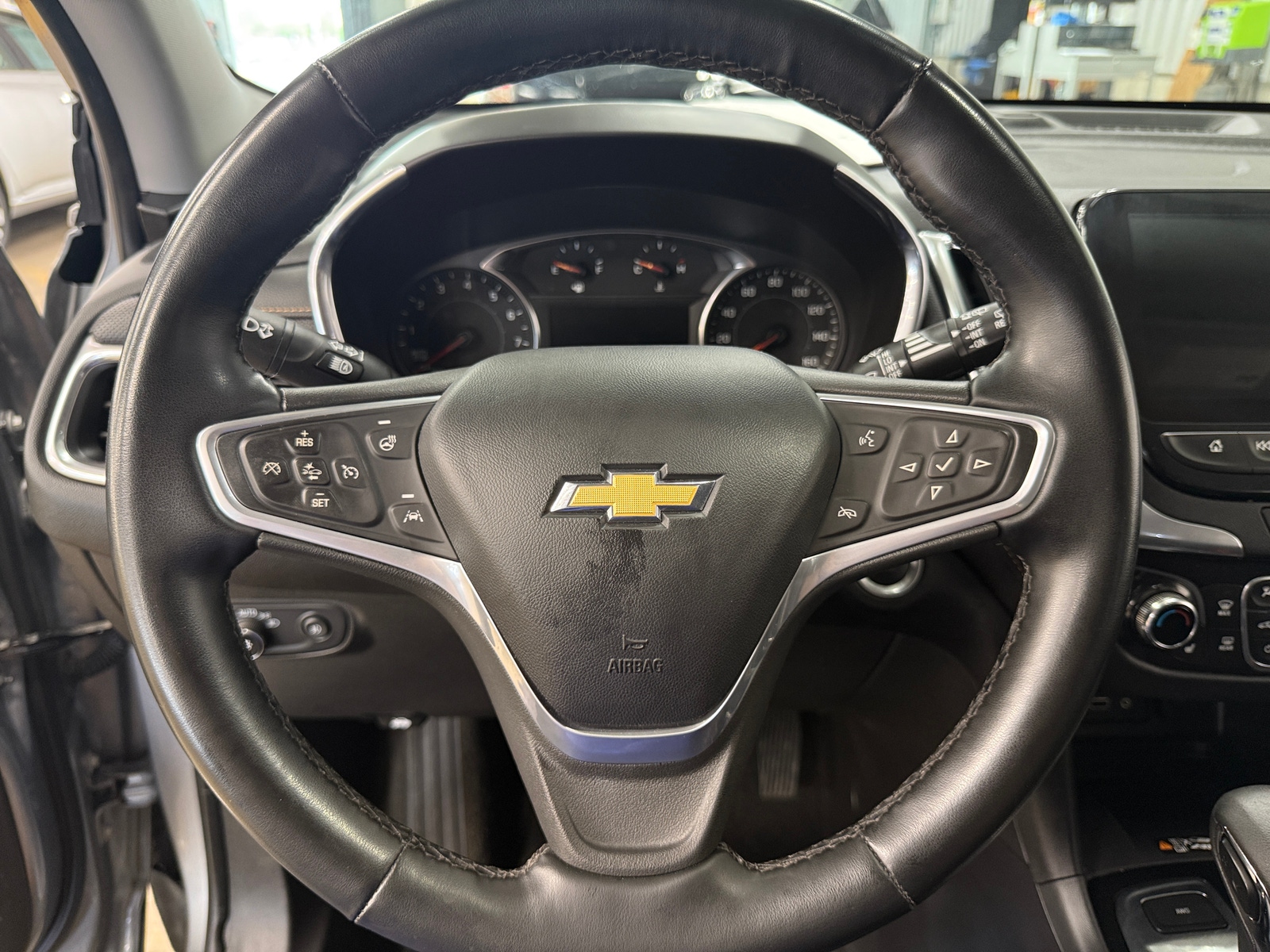 Thumbnail: 2023 Chevrolet Equinox - 4