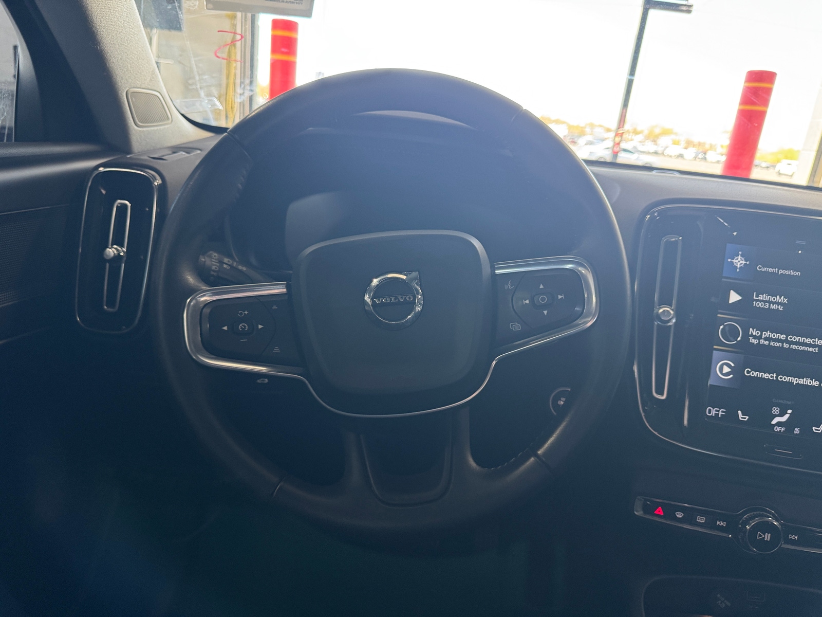 Thumbnail: 2020 Volvo XC40 - 4