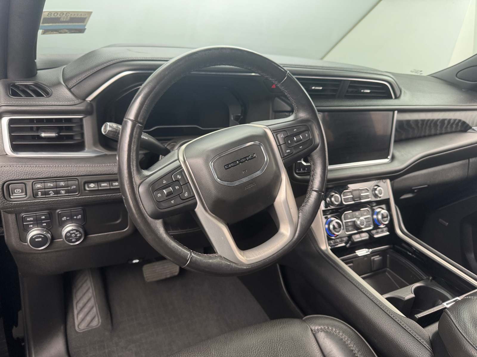 Thumbnail: 2022 GMC Yukon XL - 4