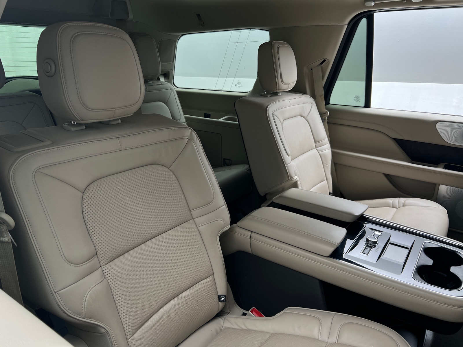 Thumbnail: 2018 Lincoln Navigator - 5