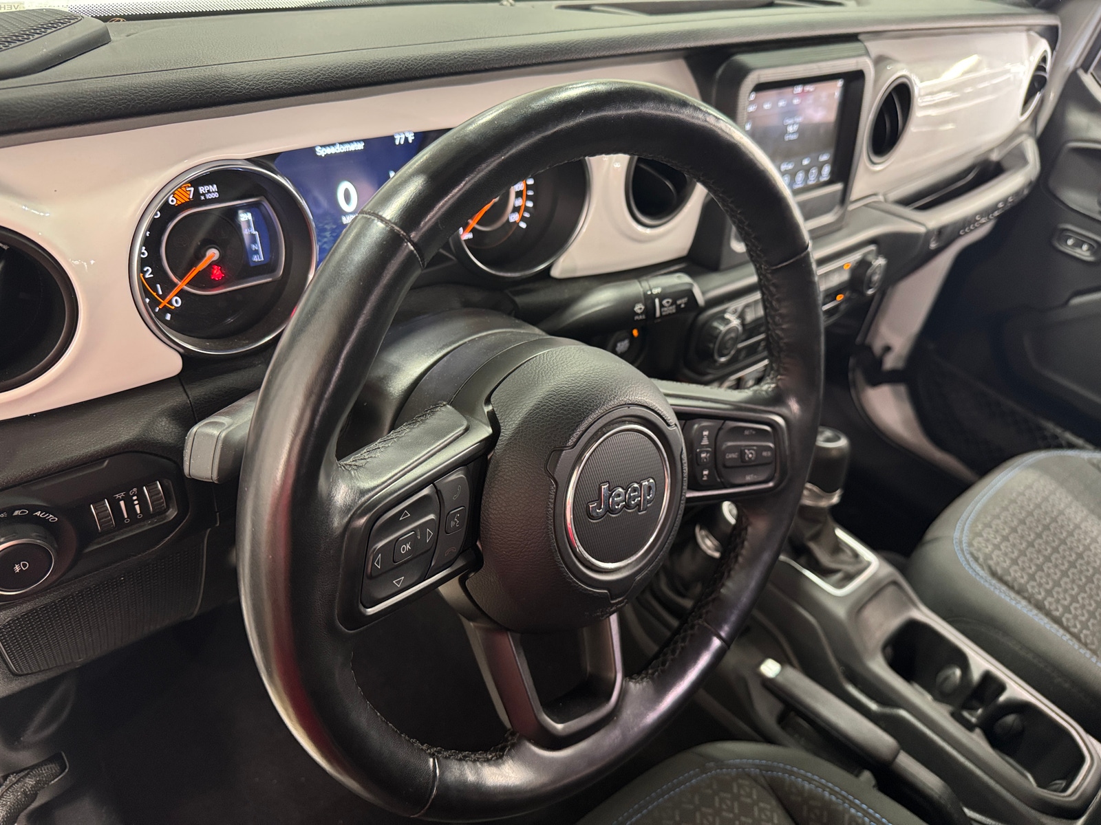 Thumbnail: 2021 Jeep Wrangler - 3