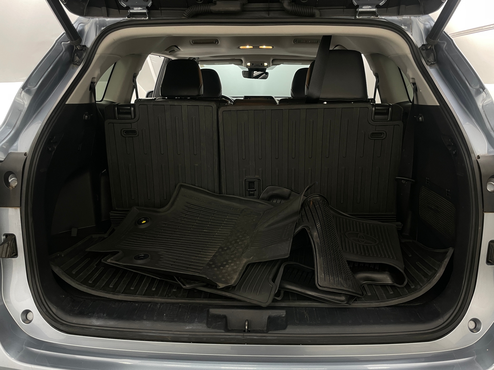 Thumbnail: 2021 Toyota Highlander - 7