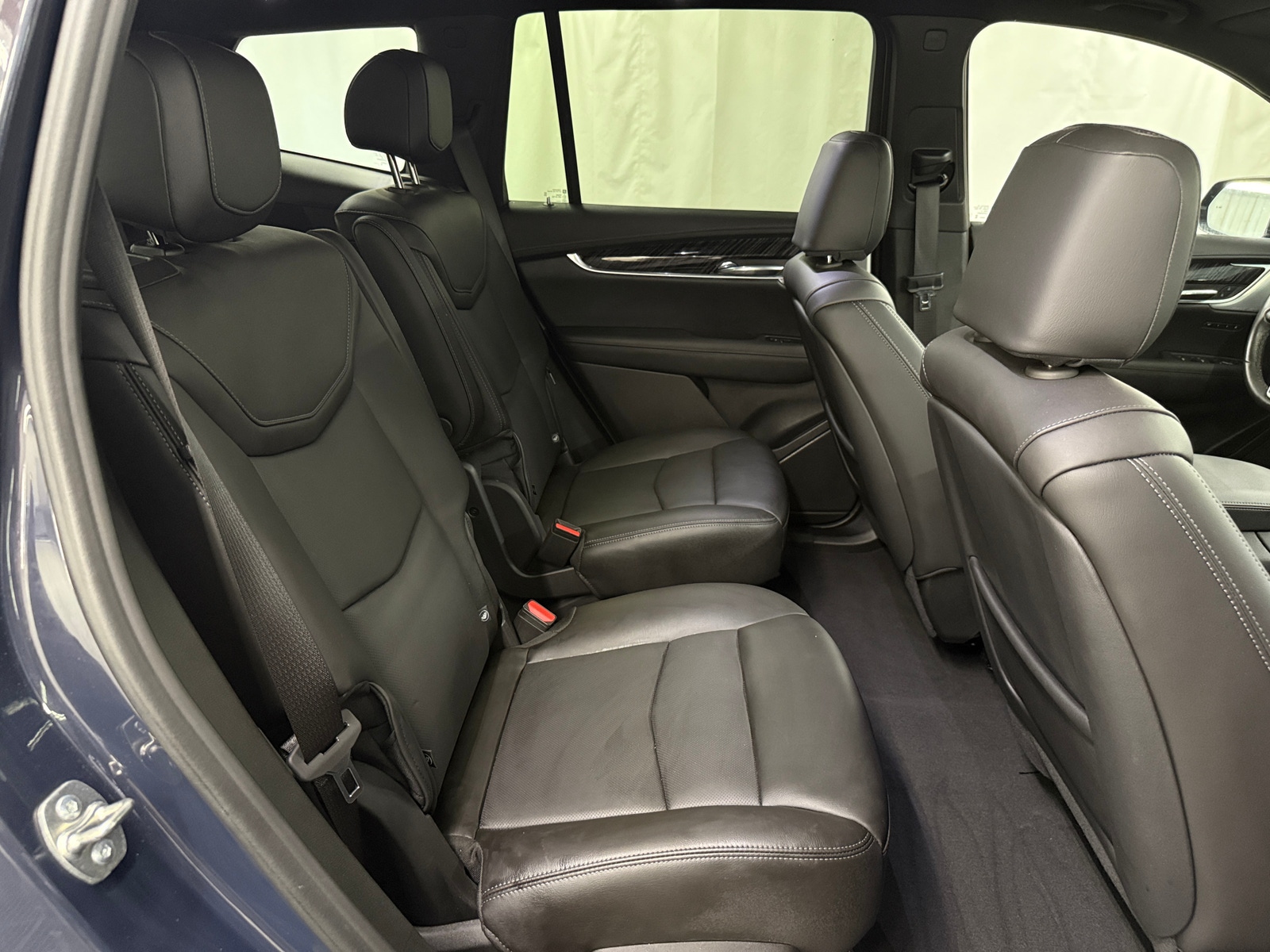 Thumbnail: 2025 Cadillac XT6 - 5