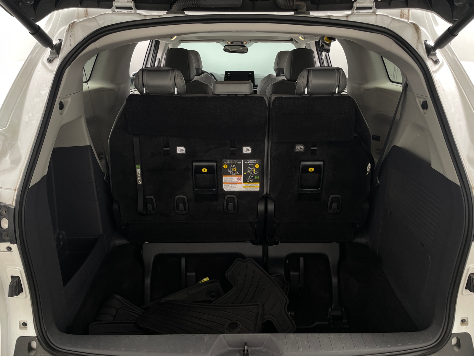 Thumbnail: 2023 Toyota Sienna - 6