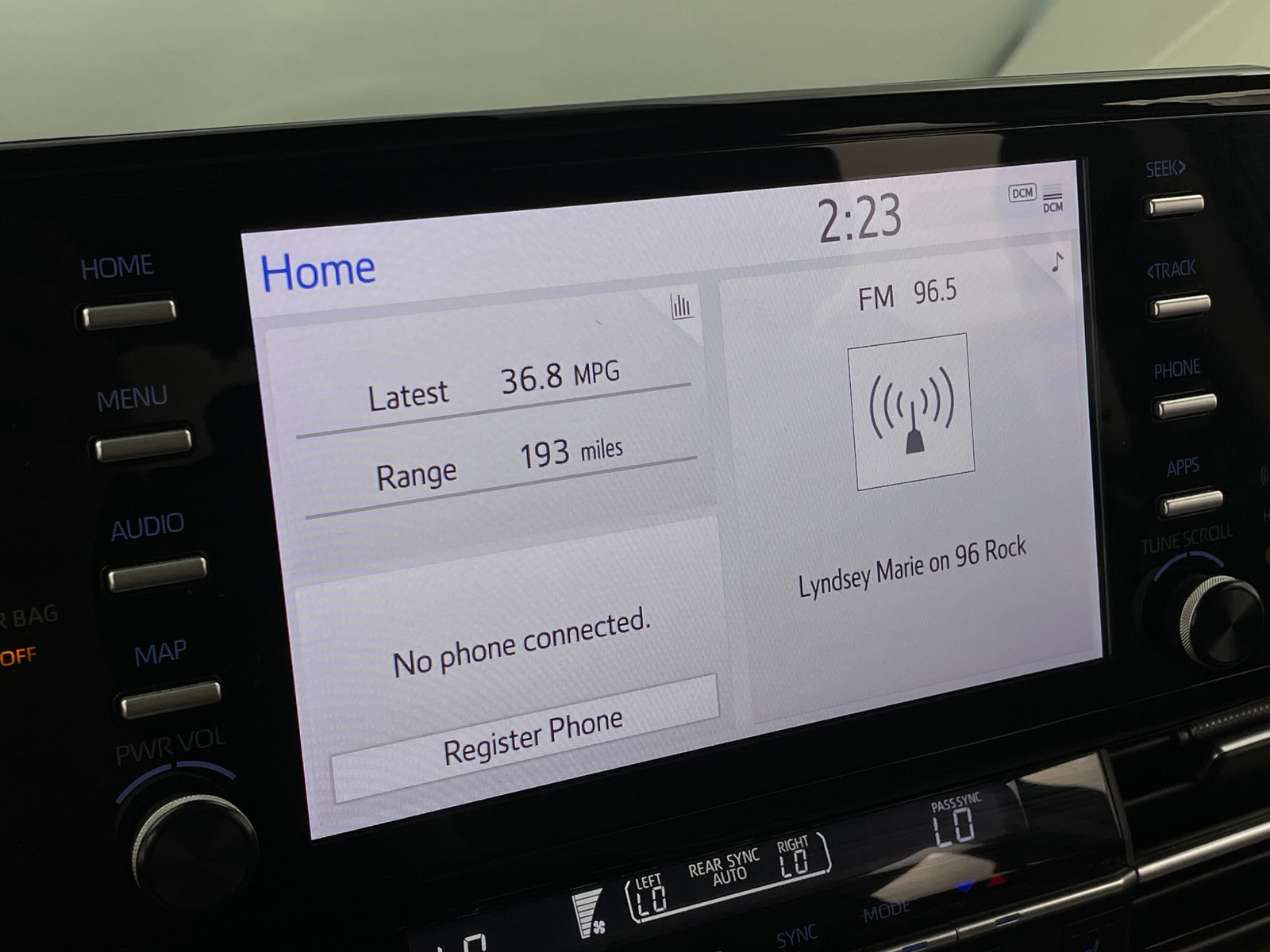 Thumbnail: 2023 Toyota Sienna - 3
