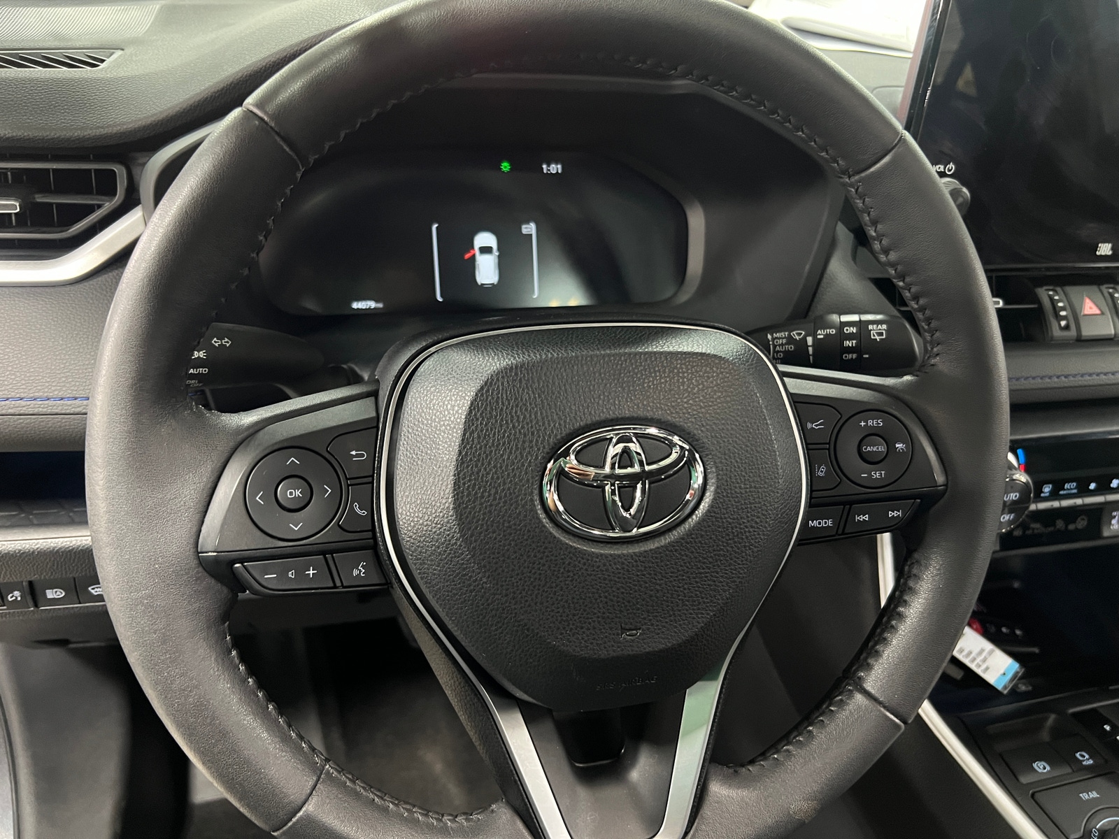 Thumbnail: 2023 Toyota RAV4 - 4