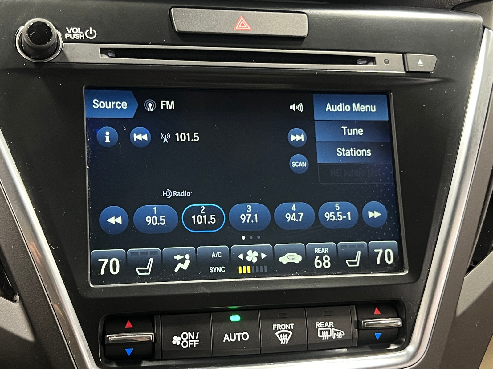 Thumbnail: 2018 Acura MDX - 3
