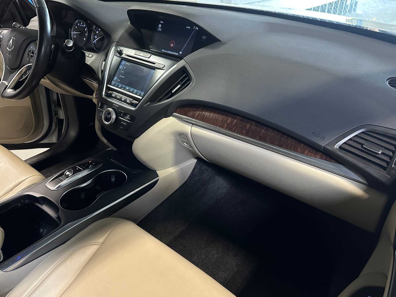 Thumbnail: 2018 Acura MDX - 2