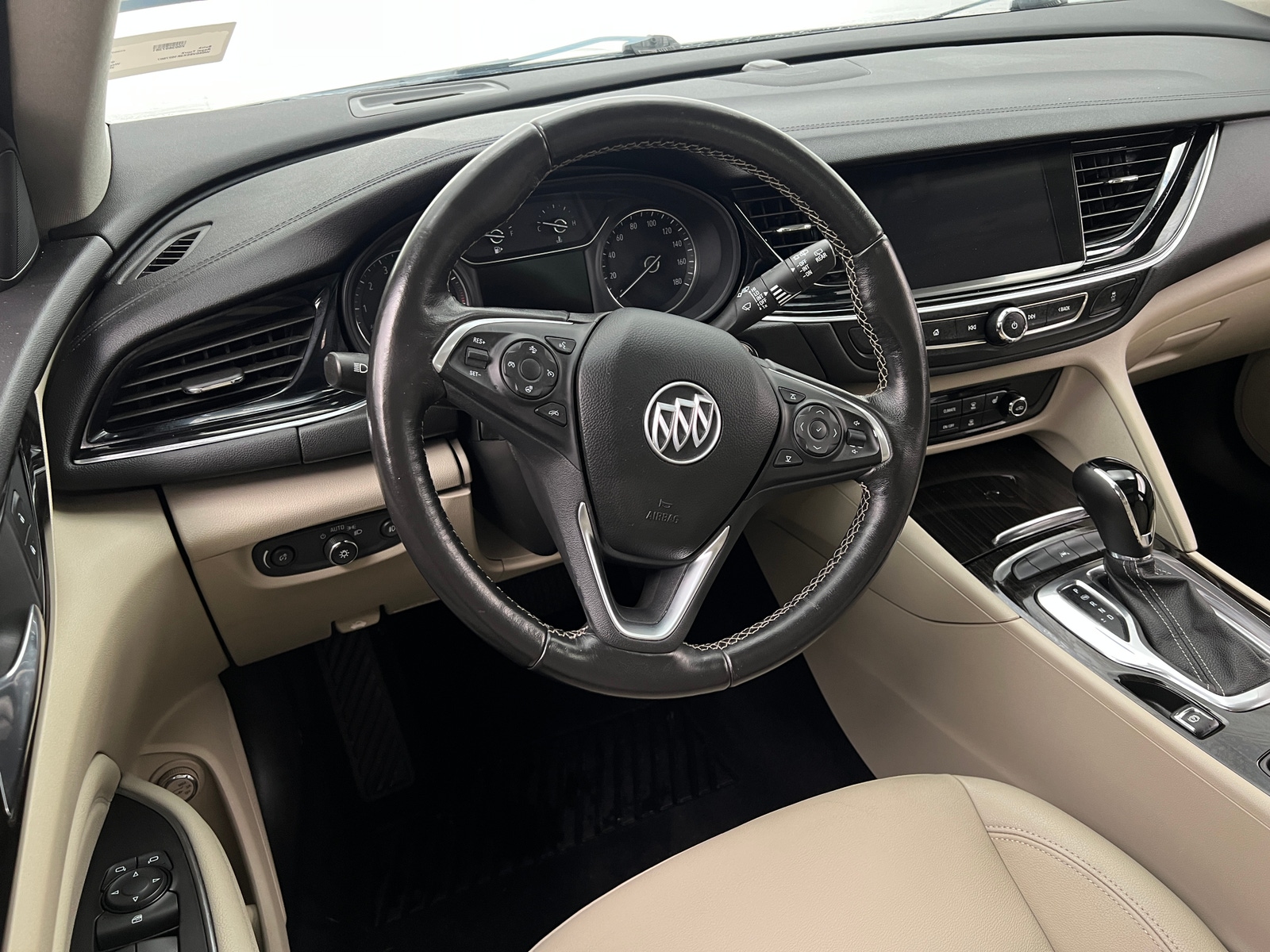 Thumbnail: 2019 Buick Regal - 4