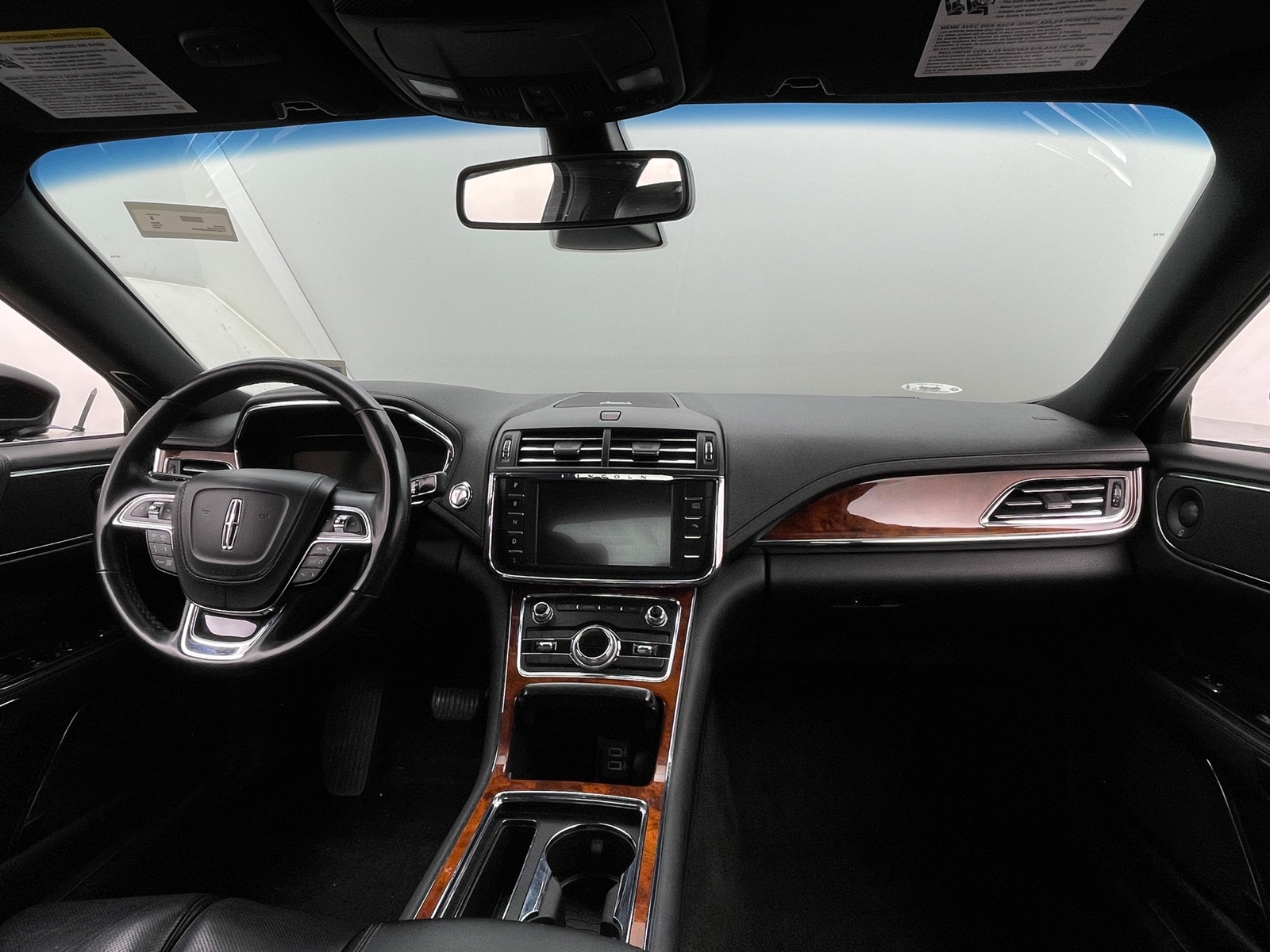 Thumbnail: 2020 Lincoln Continental - 2