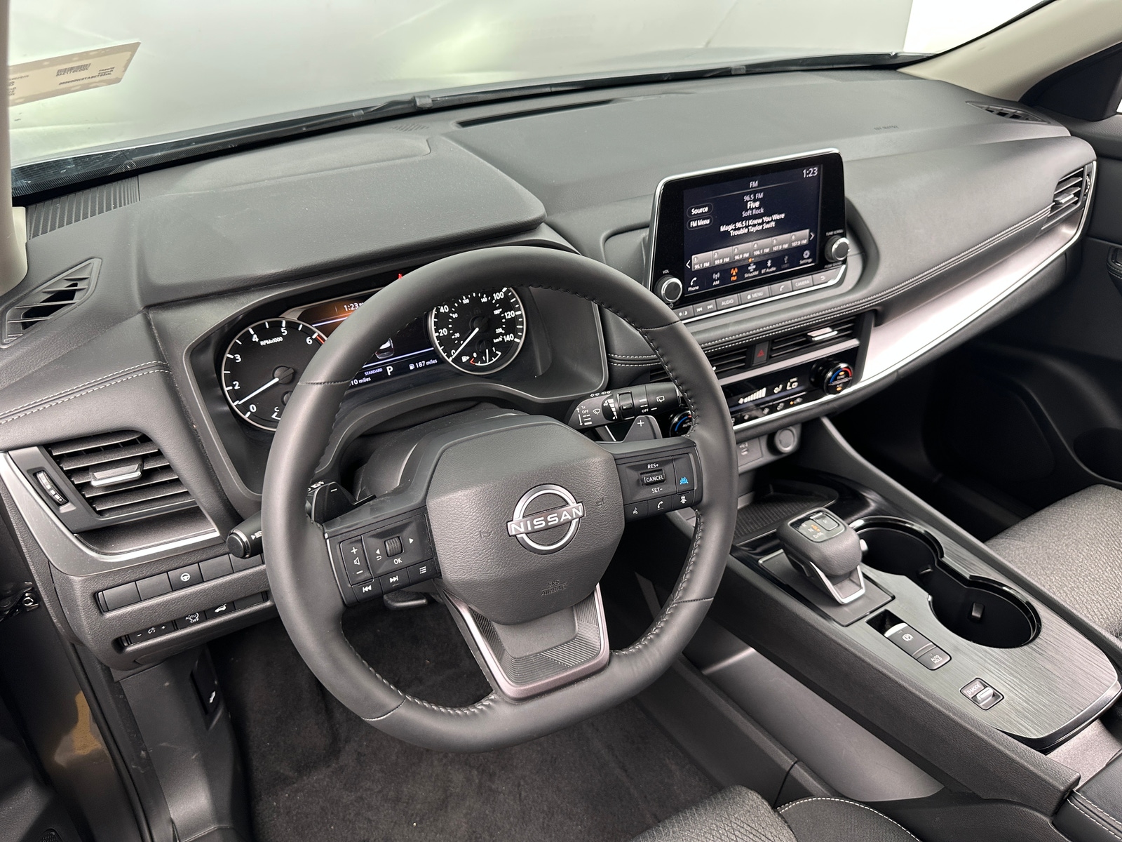 Thumbnail: 2025 Nissan Rogue - 3