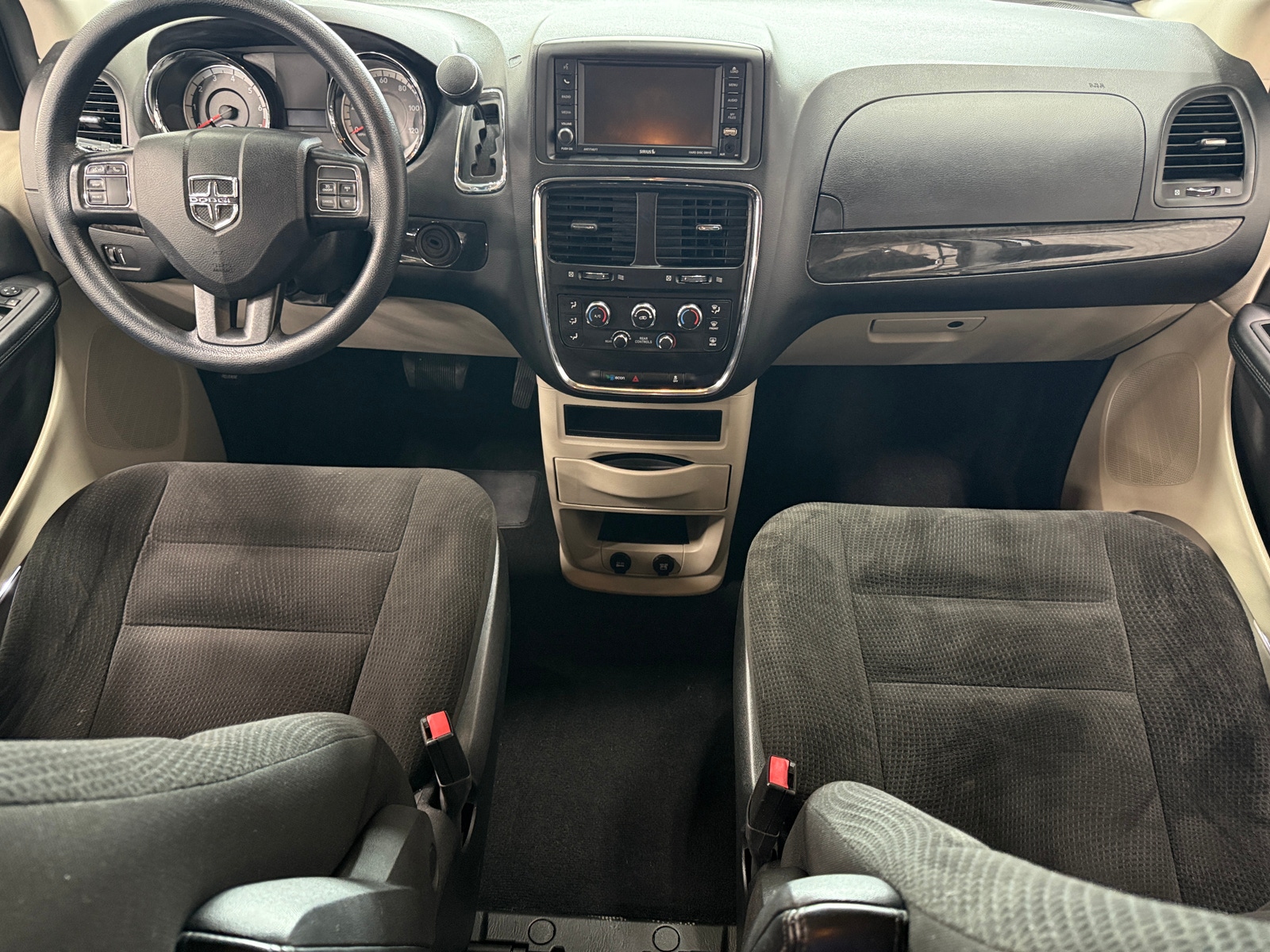 Thumbnail: 2019 Dodge Grand Caravan - 3
