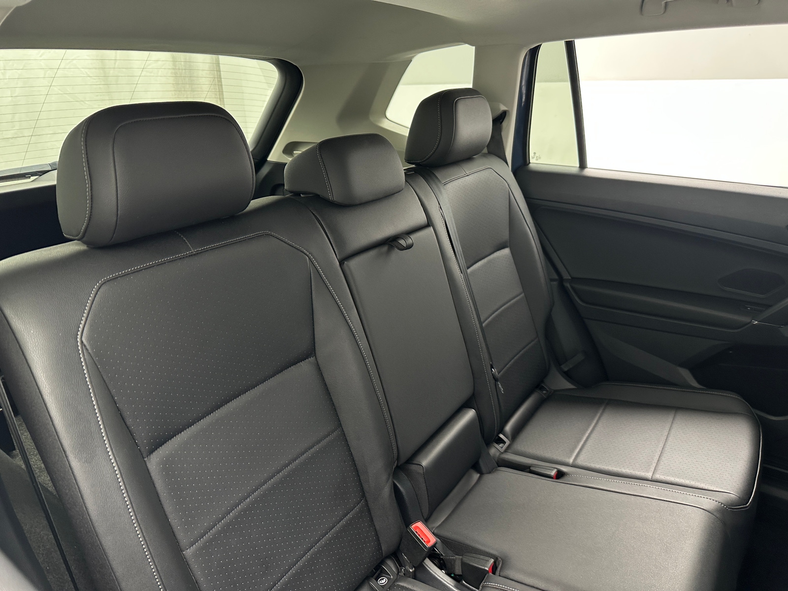 Thumbnail: 2020 Volkswagen Tiguan - 5