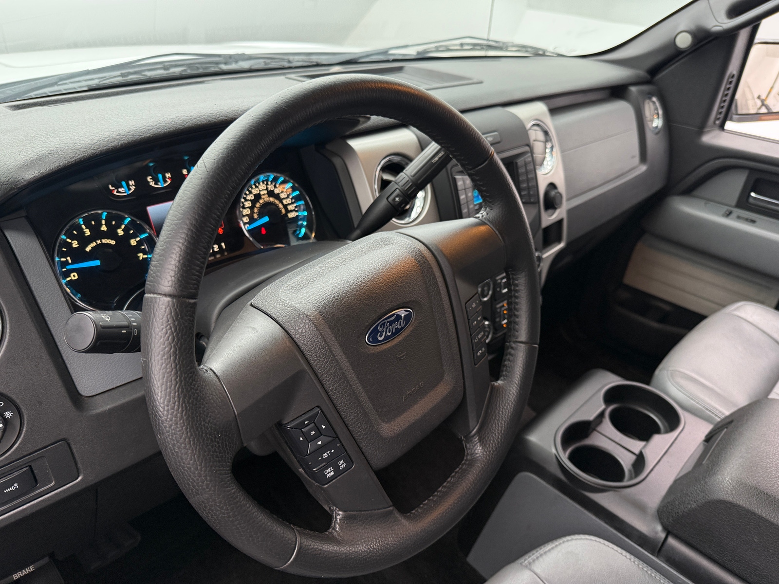 Thumbnail: 2014 Ford Econoline - 4