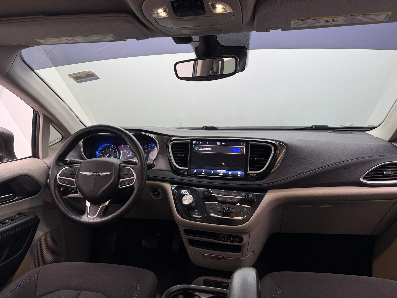 Thumbnail: 2021 Chrysler Pacifica - 3