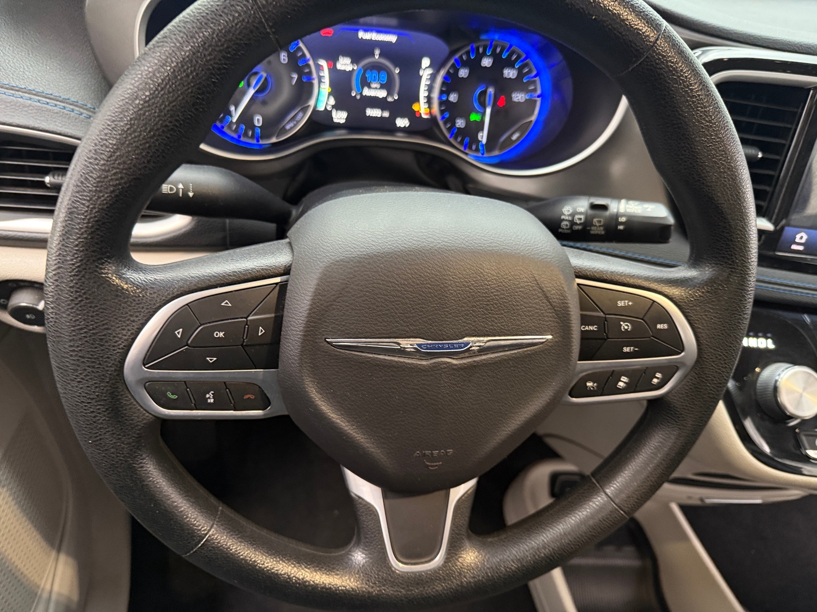 Thumbnail: 2021 Chrysler Pacifica - 5