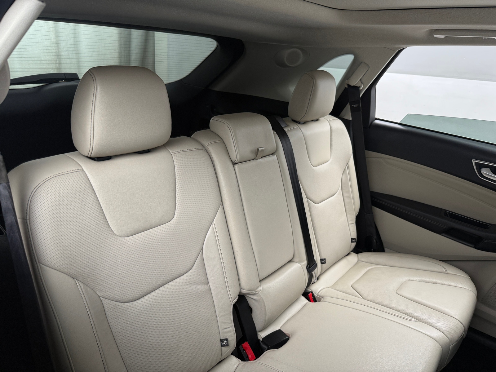 Thumbnail: 2015 Ford Edge - 5